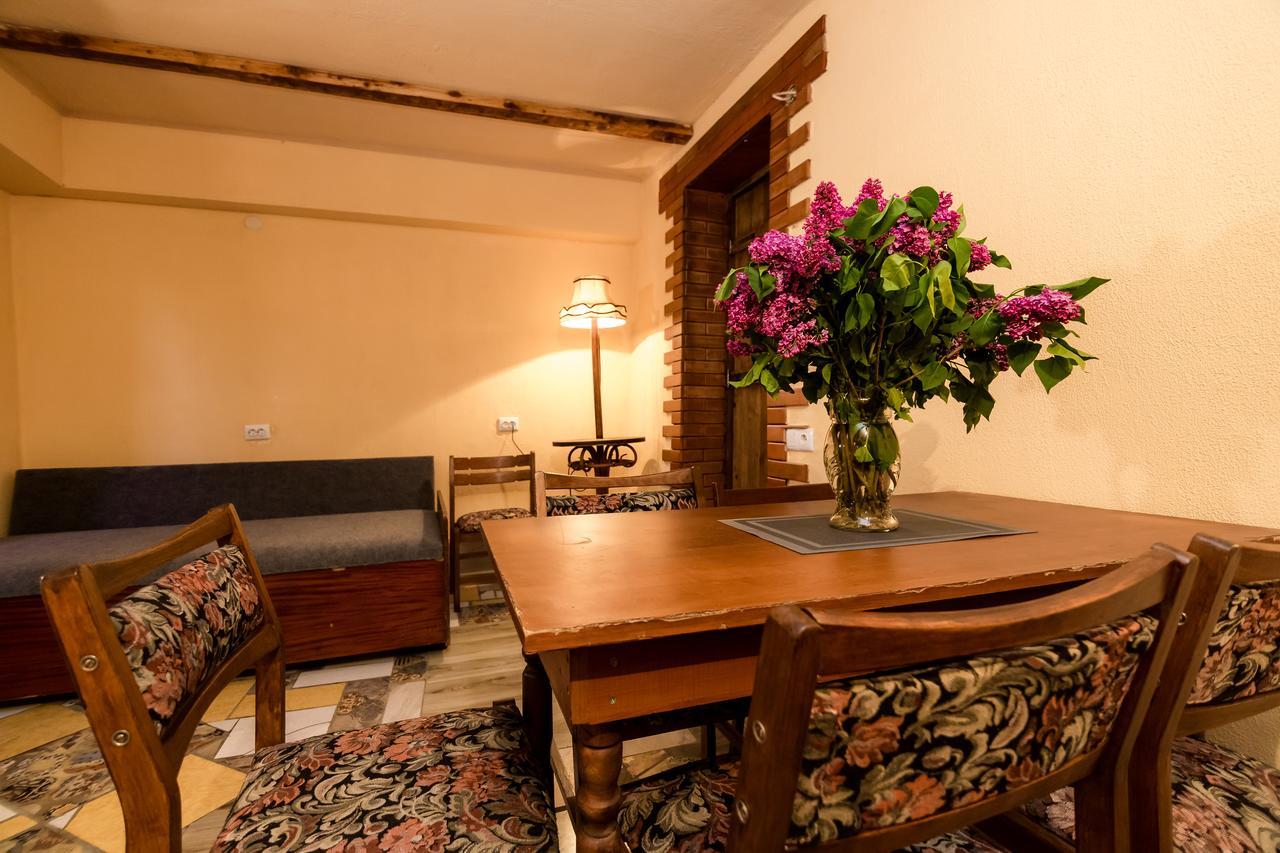 Big Family Guest House Tbilisi Eksteriør bilde